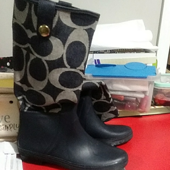 Coach rain boots - Picture 1 of 4